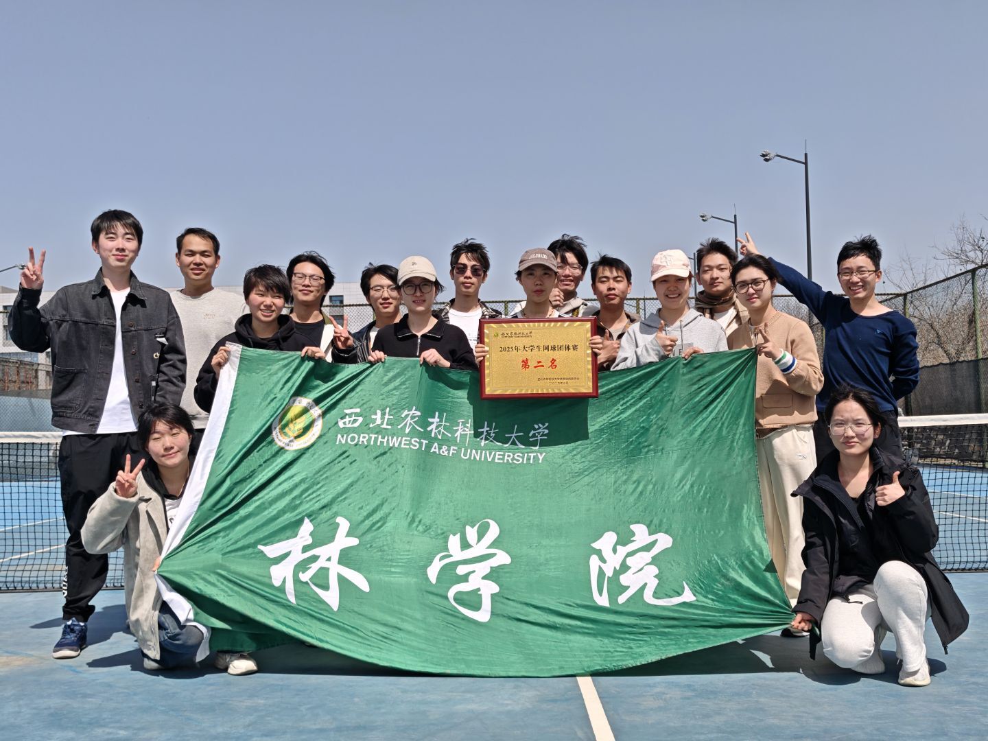 8EF85387F6C63A3B531251CDBD59CC99.jpg